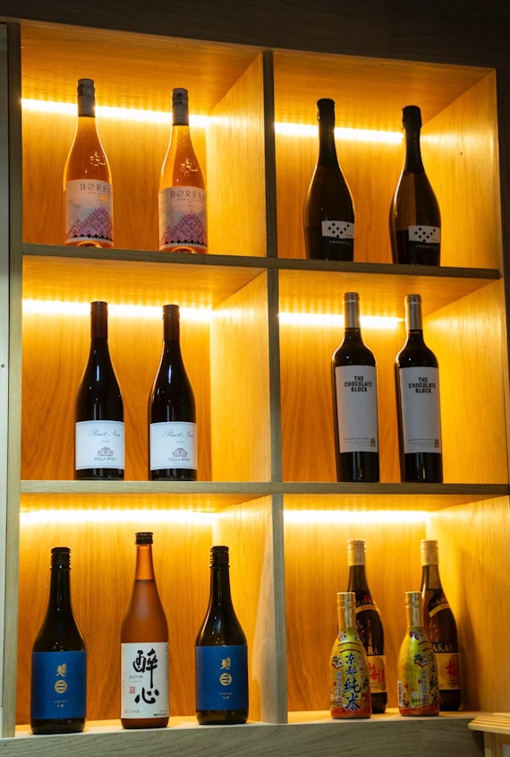 main highlight image