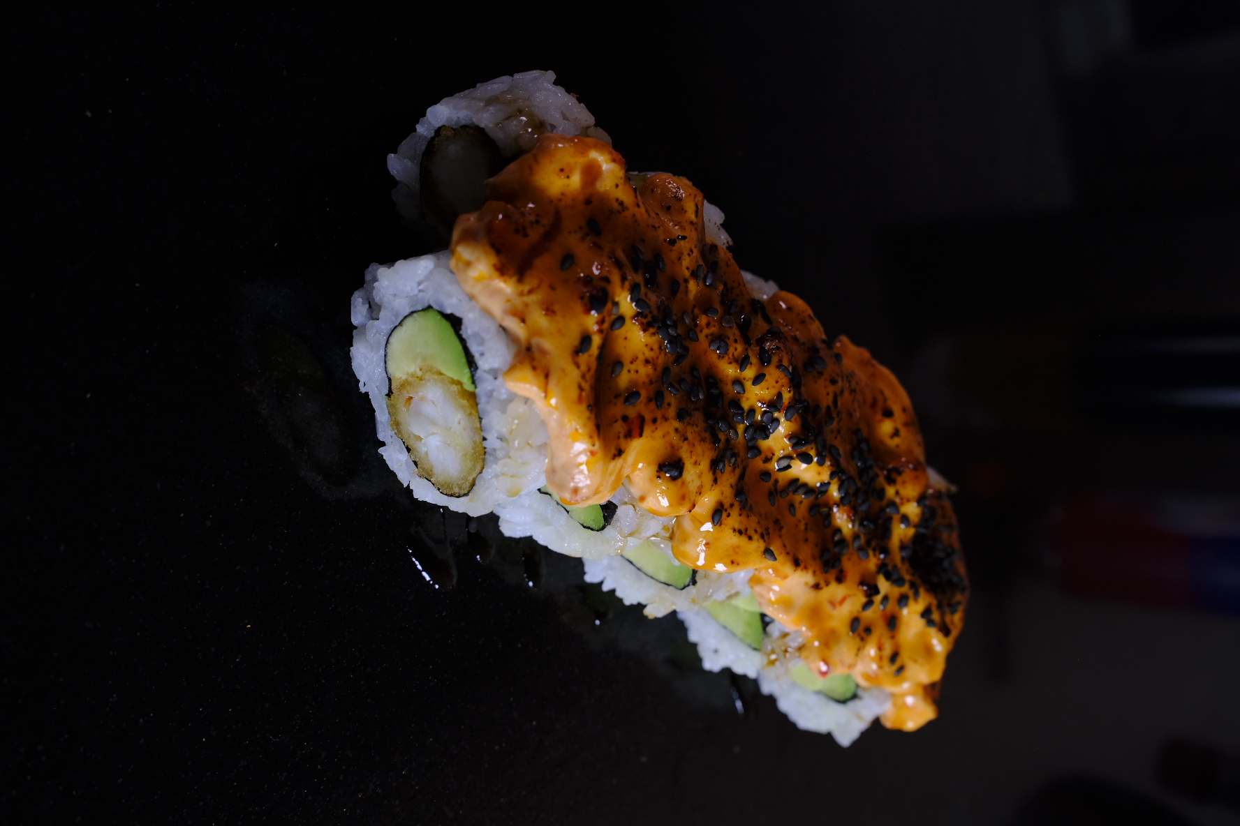 Sushi nikkei delivery anticuchero maki en seido.