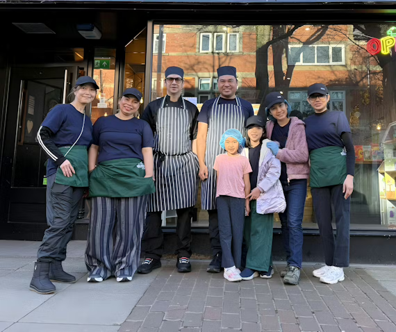 The first's day of Able Thai Kitchen, starting of traditional Thai cuisine in Sale.