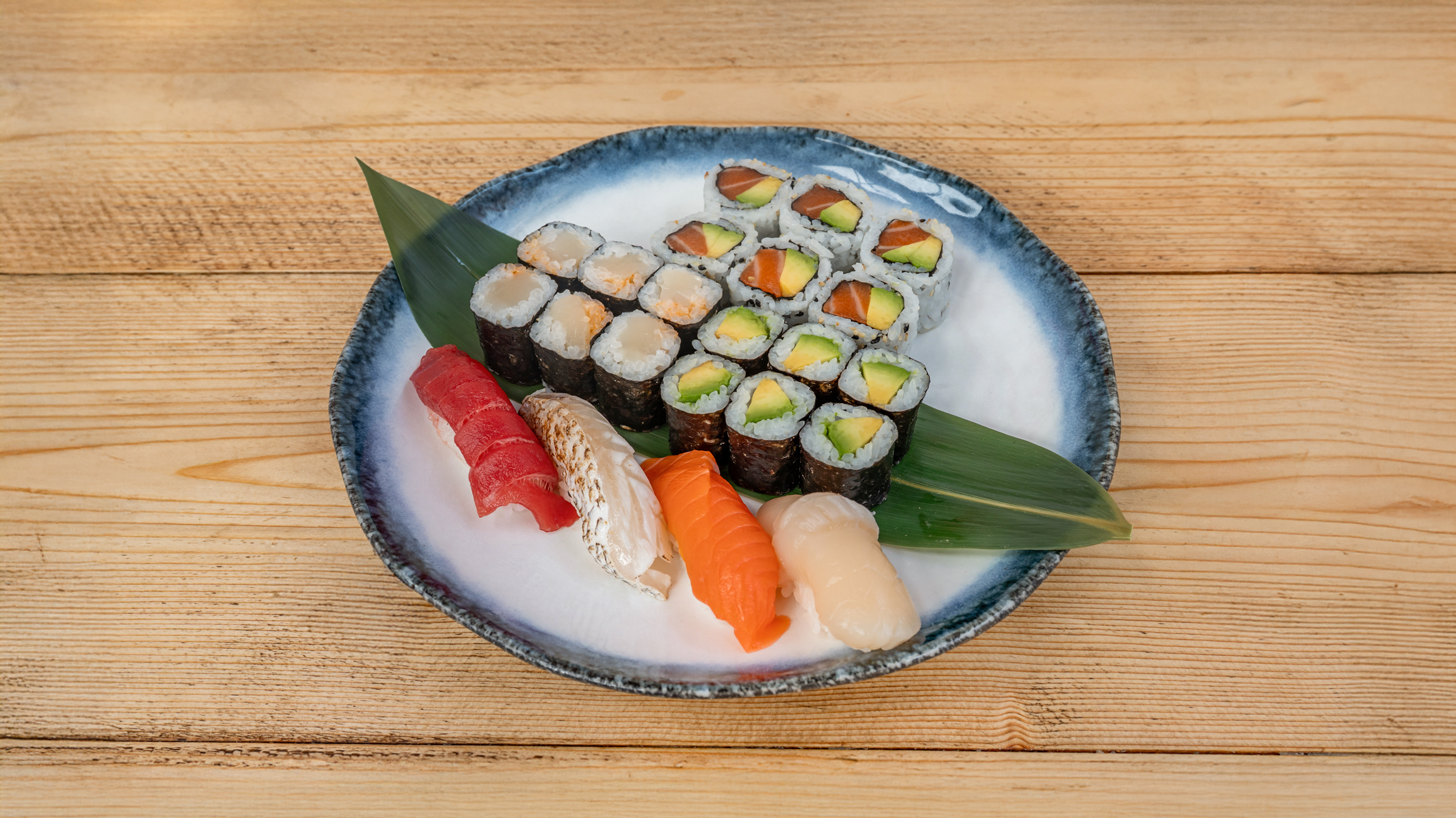 EDO Deluxe Sushi Set