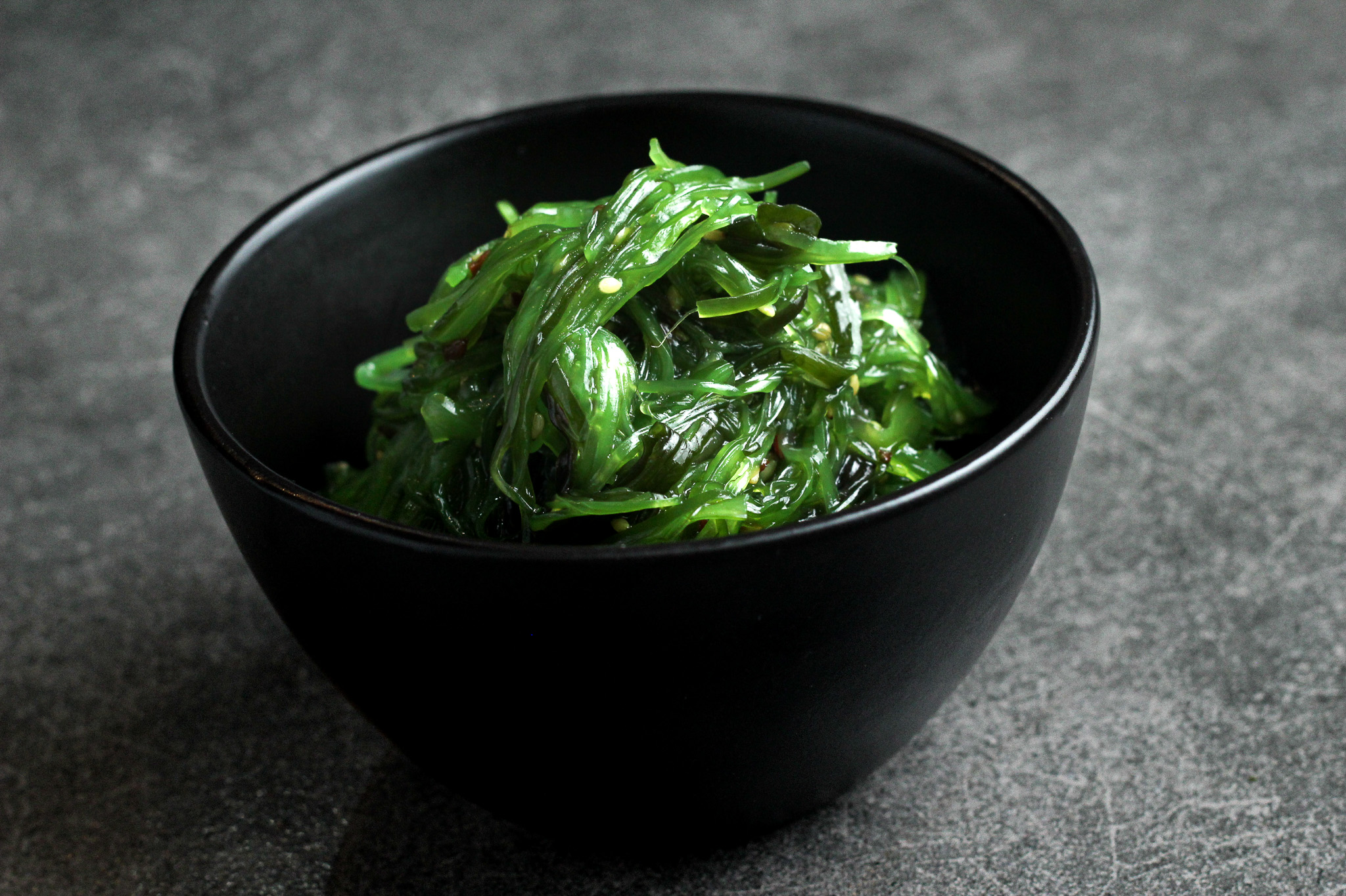 Wakame seaweed salad