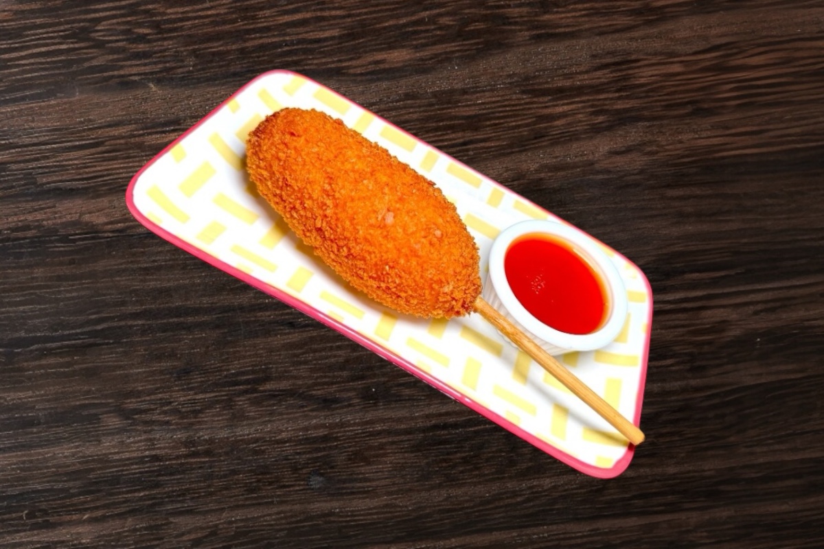 (A16) MOZERRELA CORN DOG