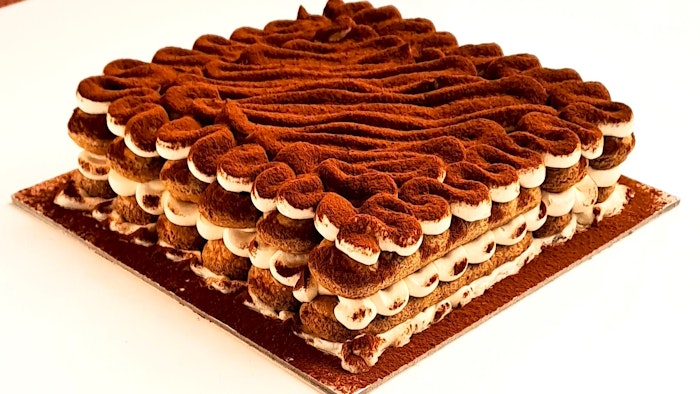 Classico Tiramisù cake, alcohol-free