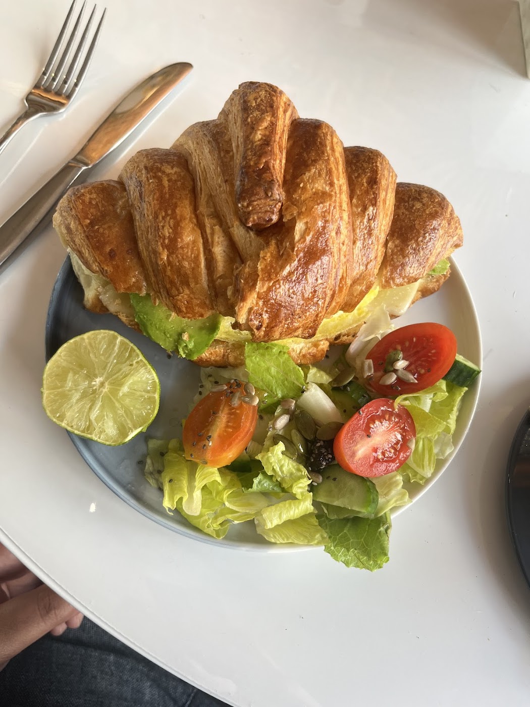 croissant sandwich